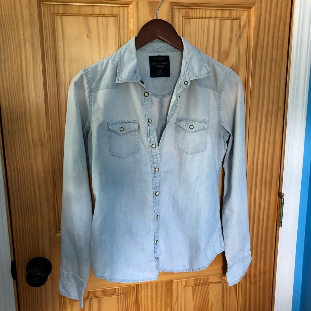 American Eagle top